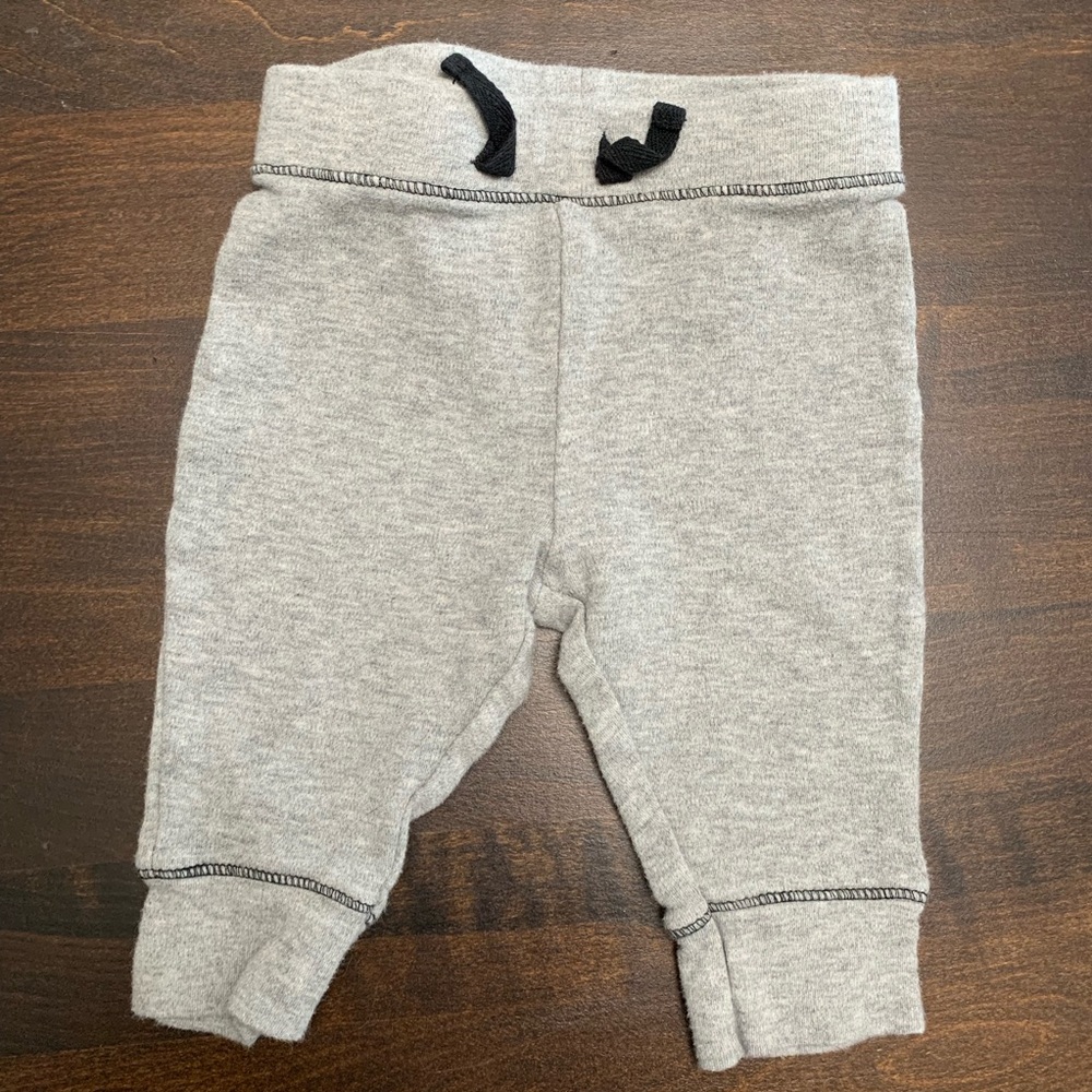 🤩5 for 25! 🤩 Cat & Jack Gray Soft Sweatpants
